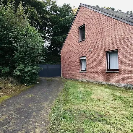 Centerhouse With Free Parking And Garden